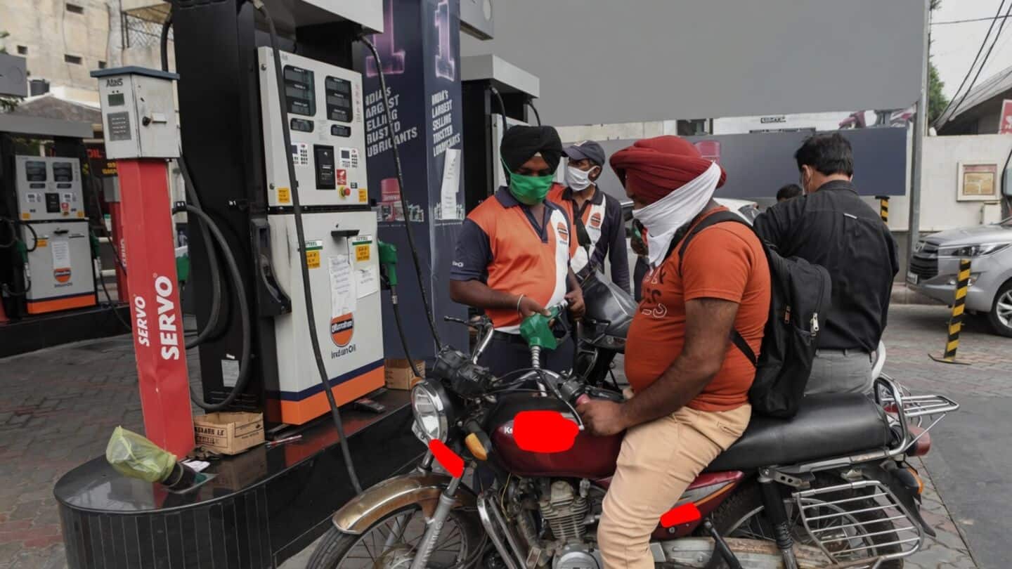 Delhi bans registration for petrol diesel 2-wheelers April 1 2028