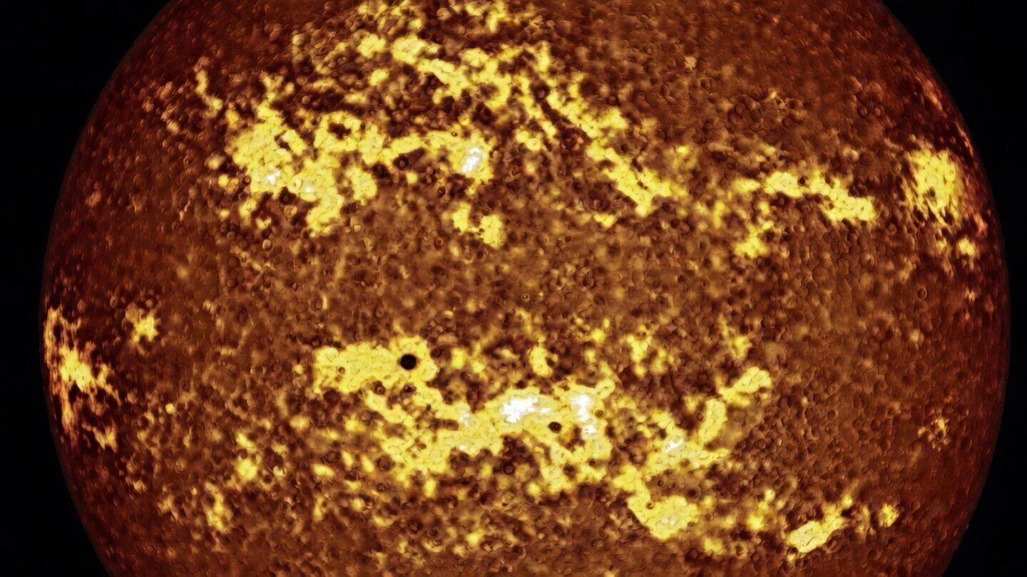 Aditya-L1 VELC data shows tangled magnetic fields heat Sun's corona