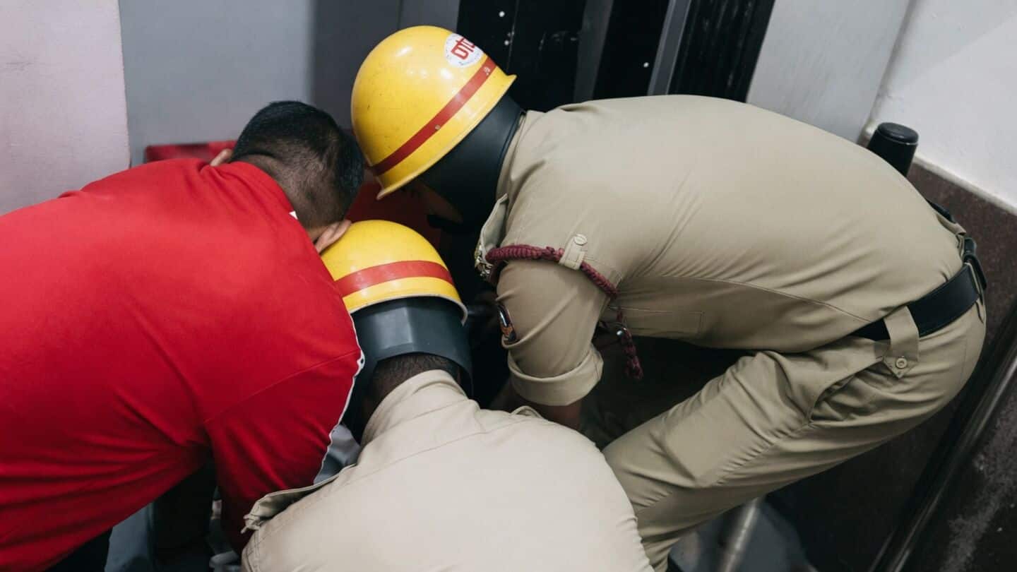Retired engineer Kumaraswamy, 80, dies in Shivamogga temple elevator accident