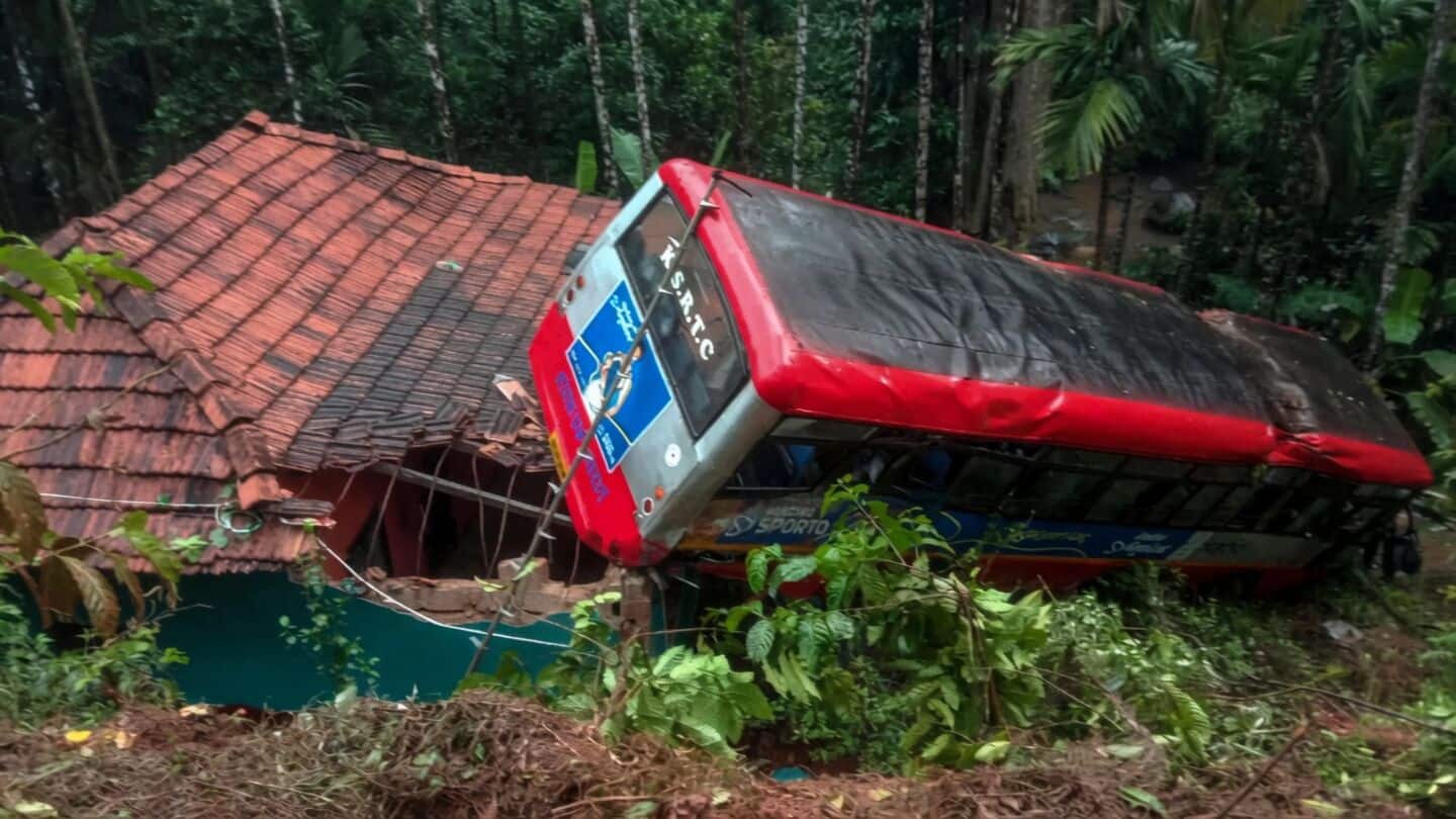 Tourist bus crashes on Jammu-Srinagar highway, 1 dead, 46 injured