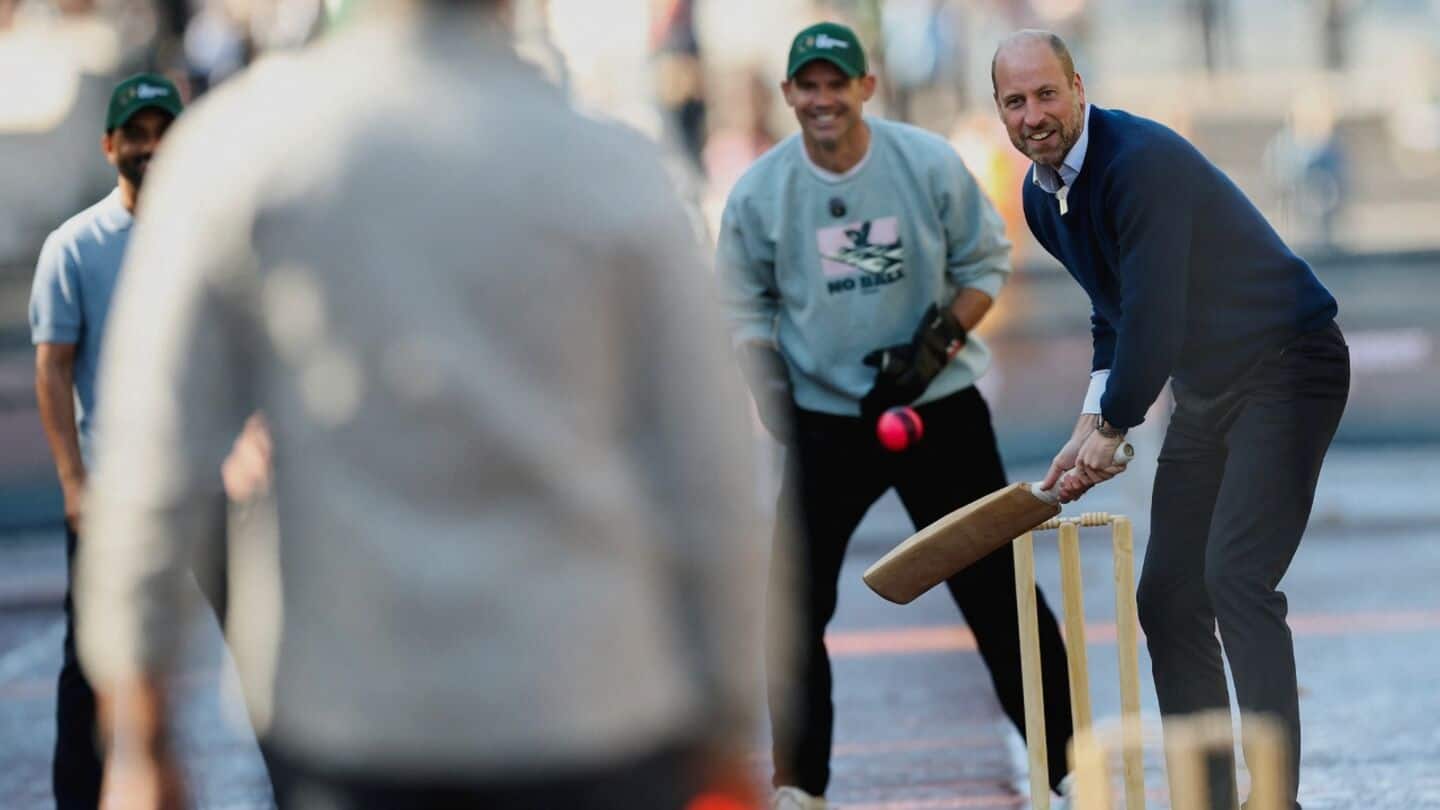 Prince William plays cricket outside Buckingham Palace promoting Earthshot Prize