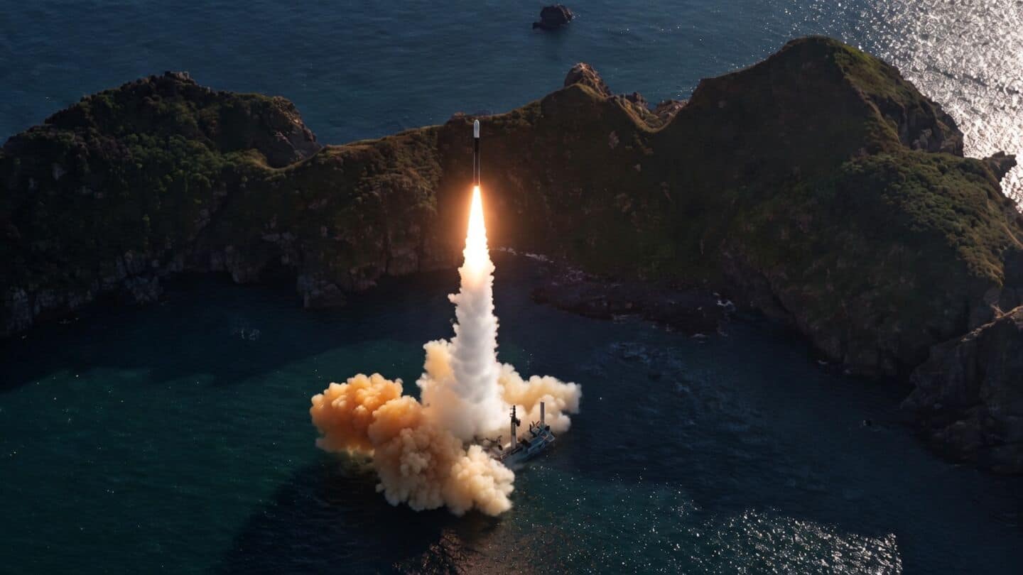 South Korea conducts 1st successful homegrown hypersonic missile test