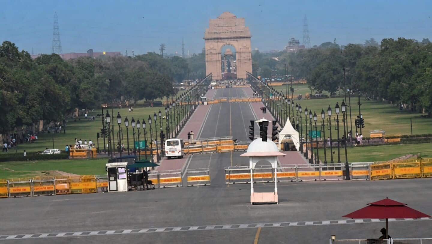 Delhi reports warmest morning in 2 years amid 41°C highs