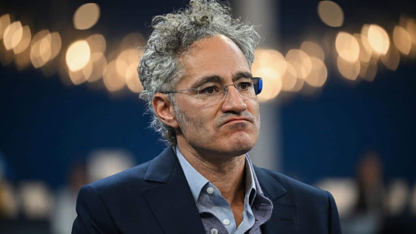 Palantir CEO Alex Karp warns AI firms create customer dependence