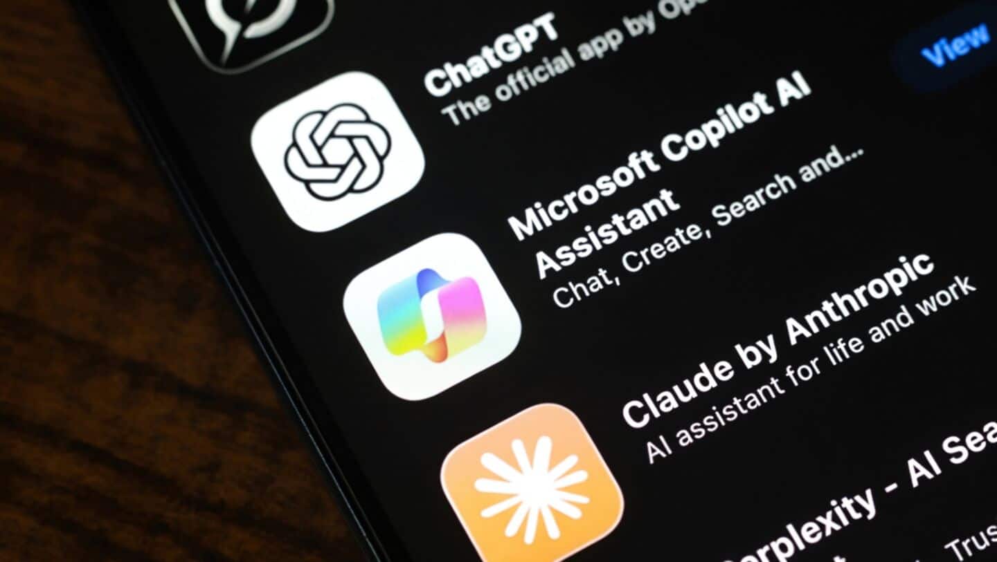 AI driven answers change search, cost HubSpot 140 million visits
