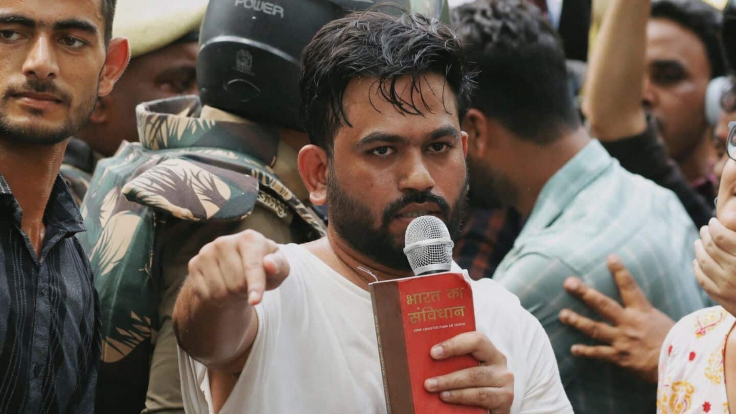 Abhijeet Dipke challenges BJP leaders to show academic degrees