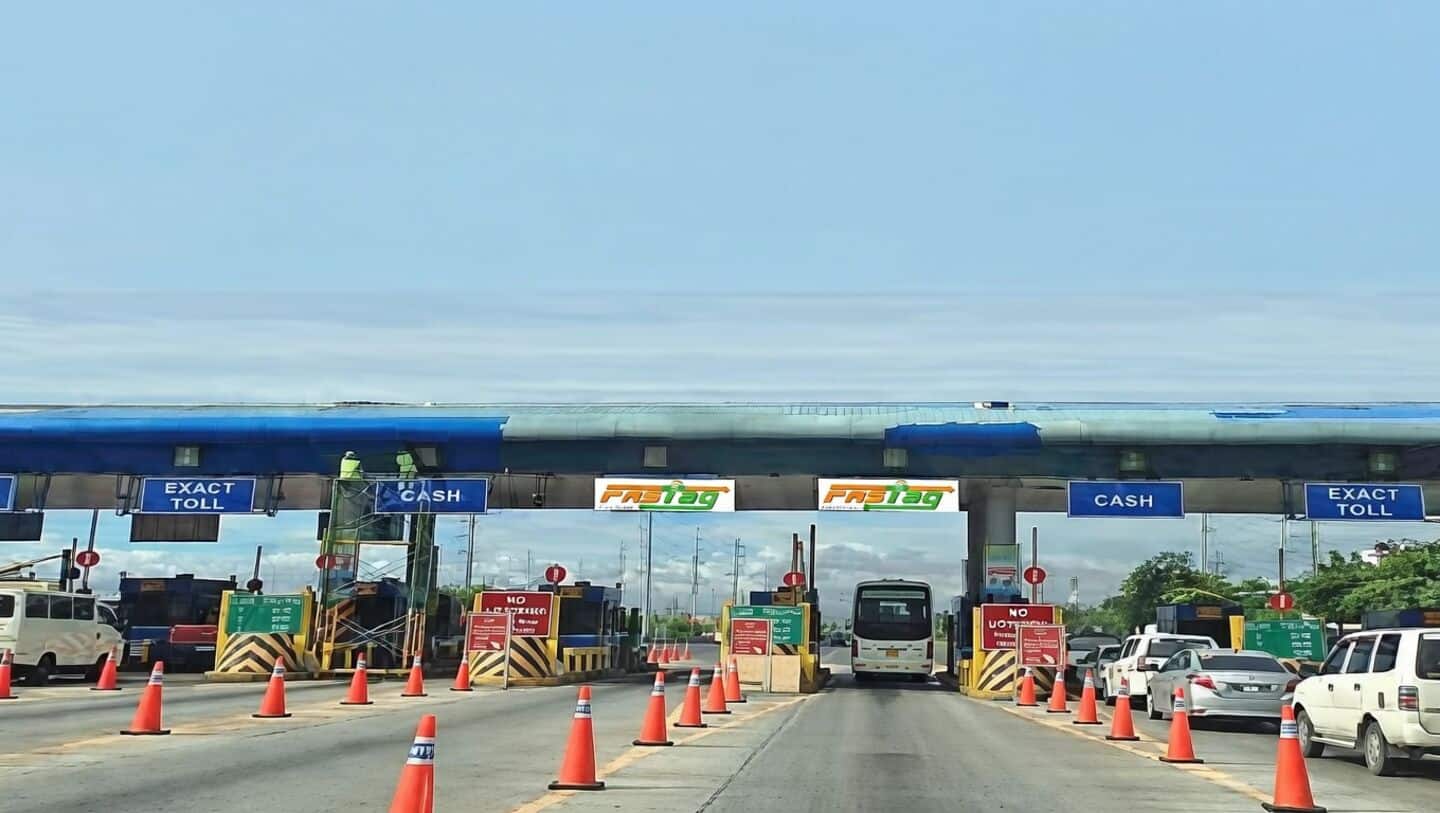 NHAI ends cash toll payments in India April 1, 2026