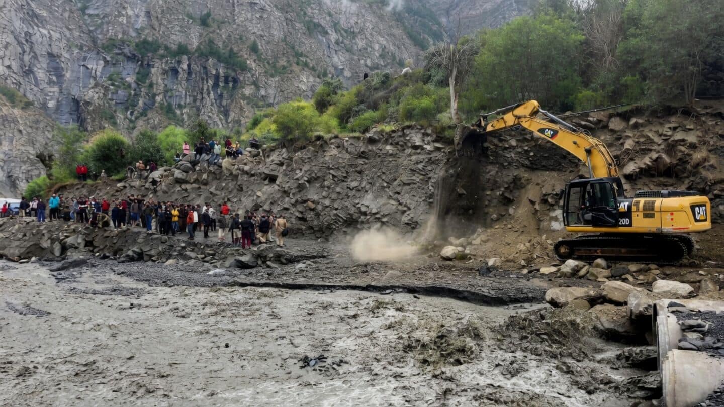 Himachal Pradesh monsoon leaves 15 dead, blocks over 100 roads