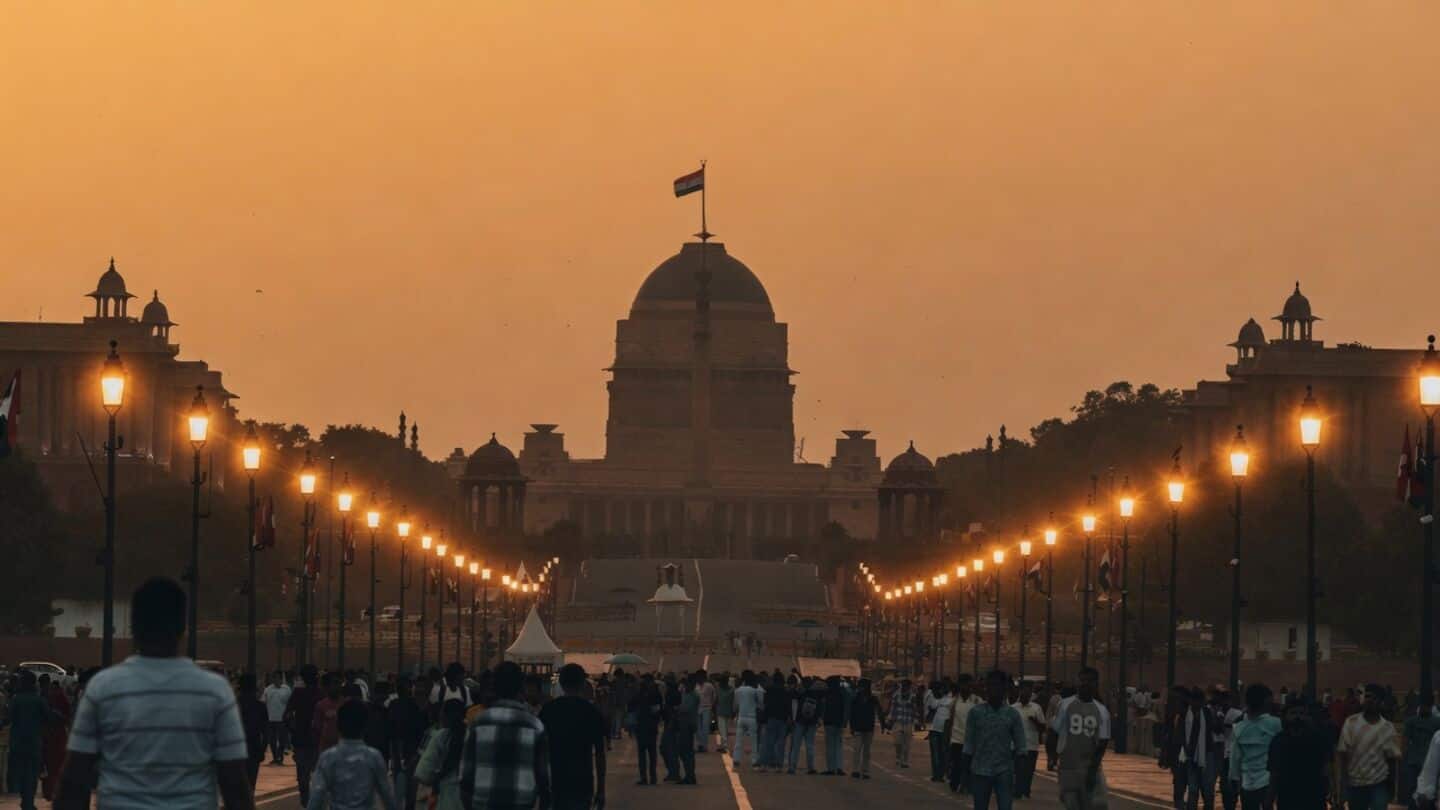 Delhi hits worst air quality in 82 days, AQI 187