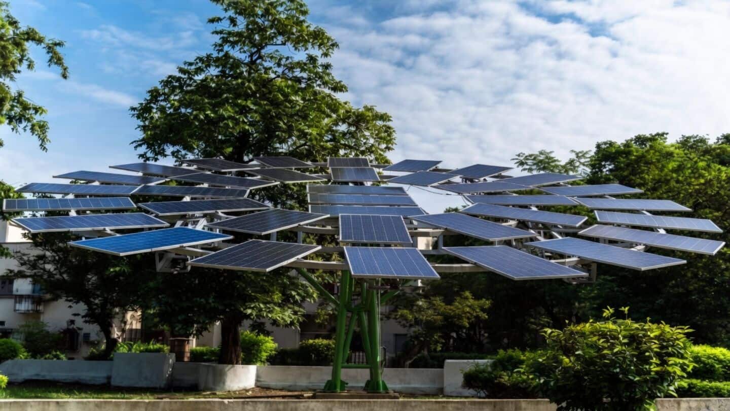 Rekha Gupta-led government to install Delhi's 1st solar tree