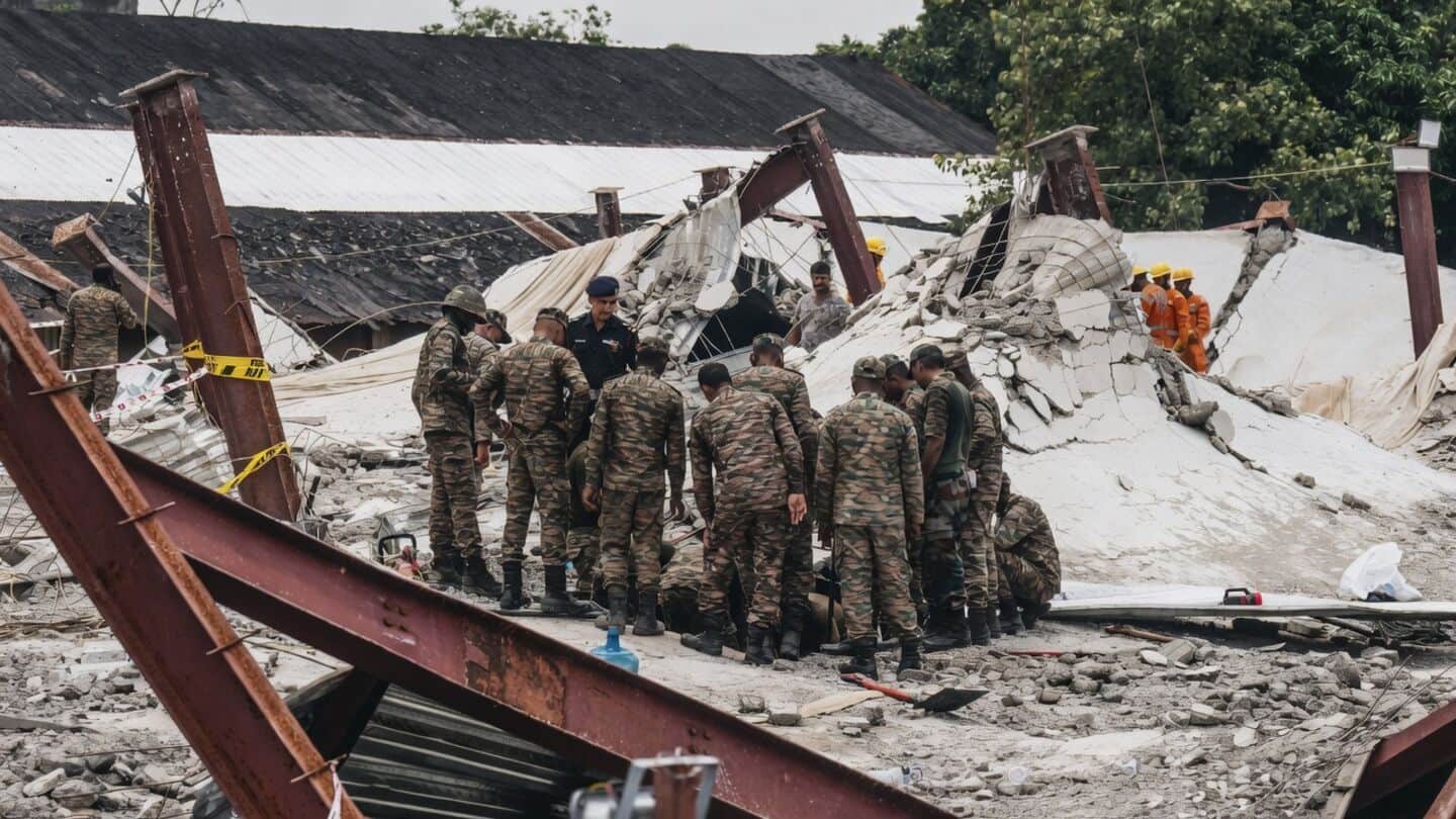 Kolkata warehouse collapse kills 16, Khalek Sardar latest victim
