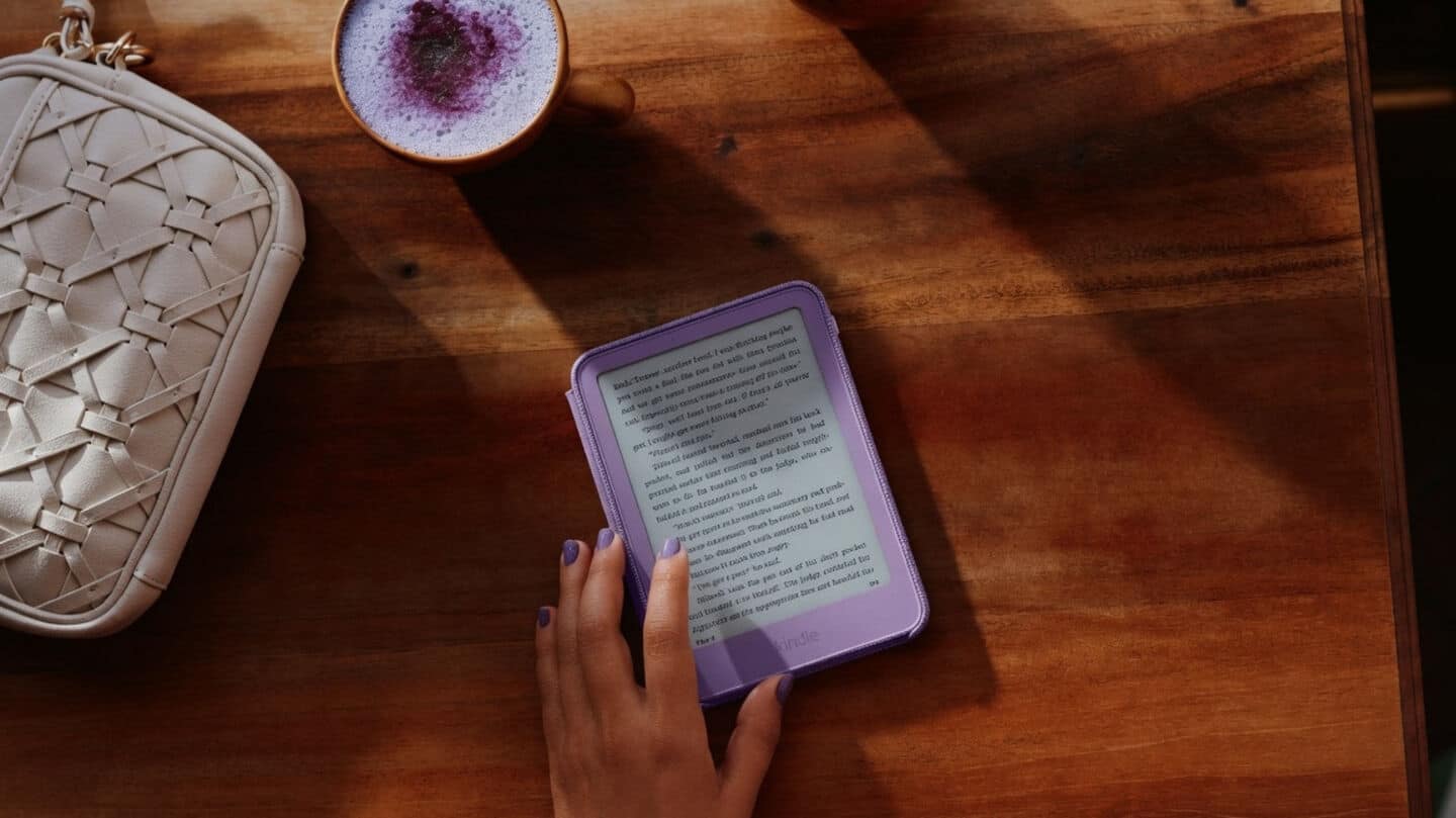 Amazon debuts bezel-free Kindle with cap touch dead-zone technology