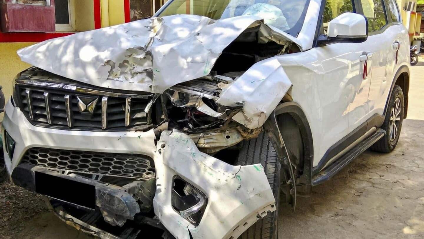 Speeding SUV crashes into tempo rickshaw in Gwalior killing 5