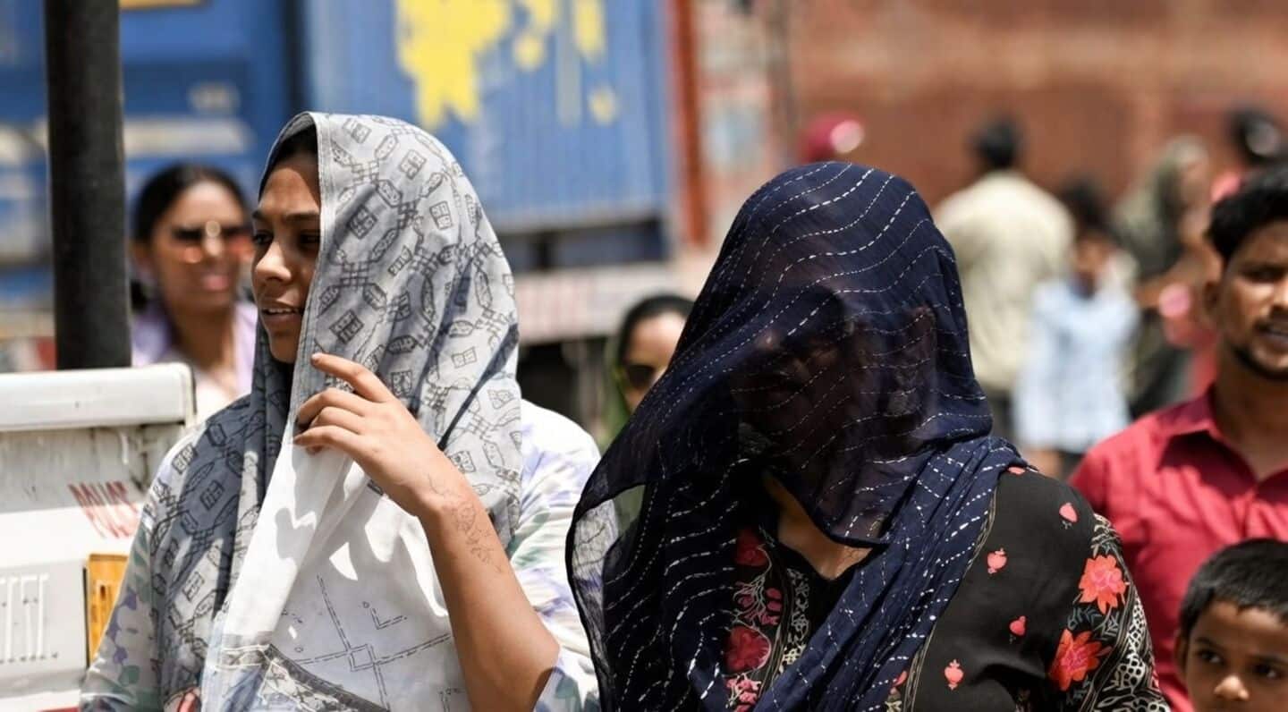 Delhi records hottest April day in 4 years, rain expected