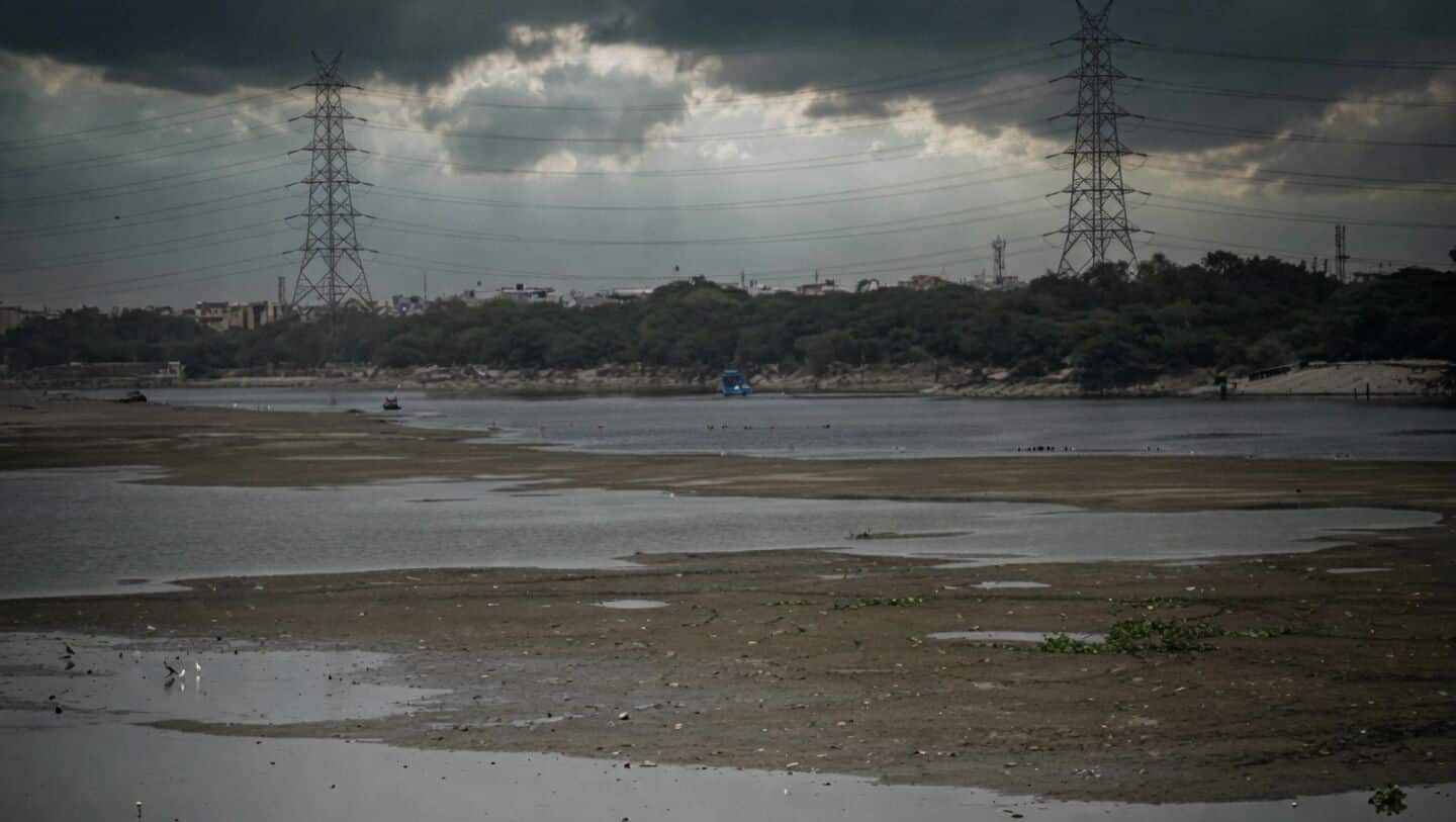 Power cut at Sonia Vihar plant worsens Delhi water crisis