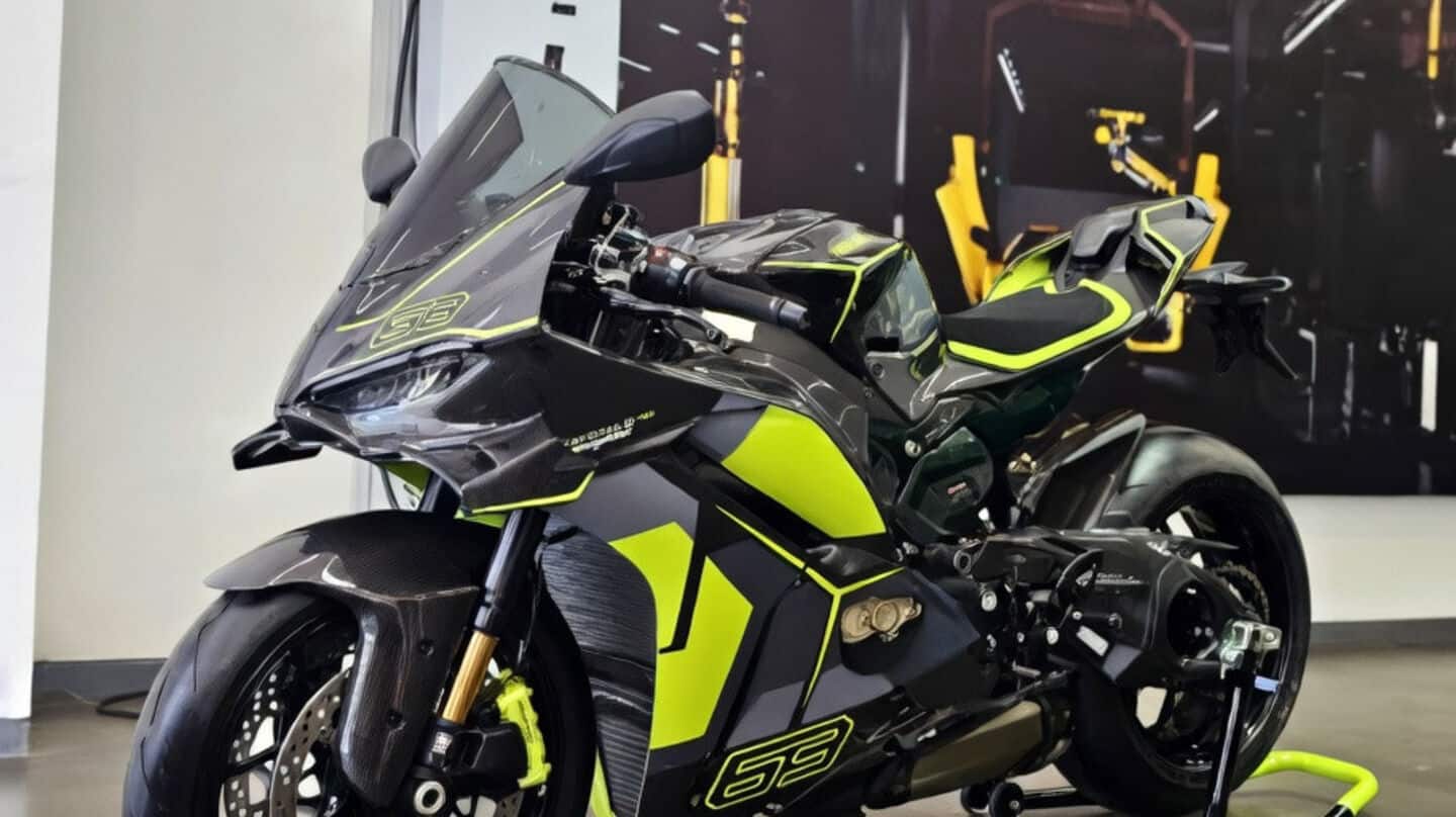 Ducati brings Panigale V4 Lamborghini to India, 1 of 630