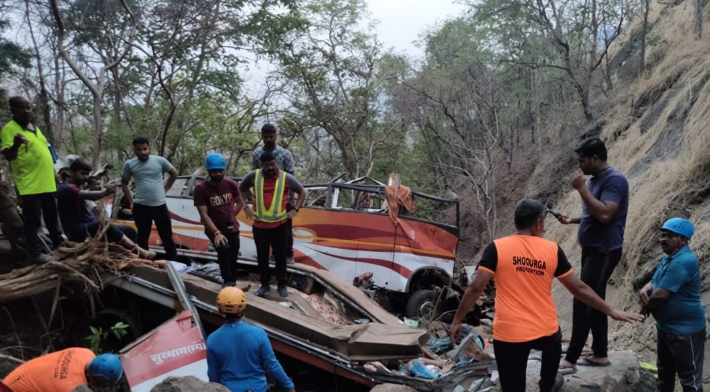 Vehicle plunges in Champawat gorge, 2 killed 3 injured