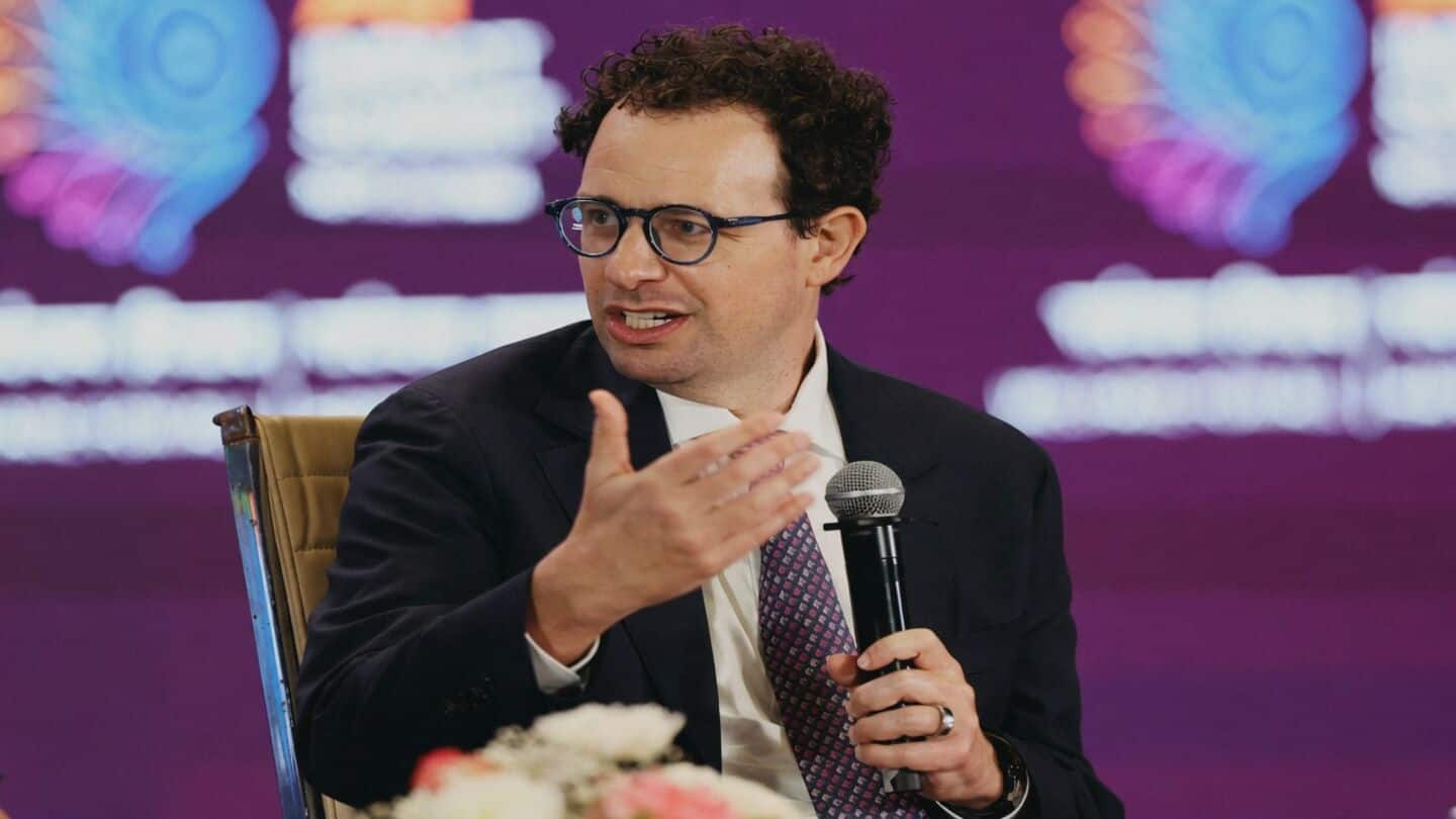 White House AI meeting sought safety rules, revealed CEO divisions