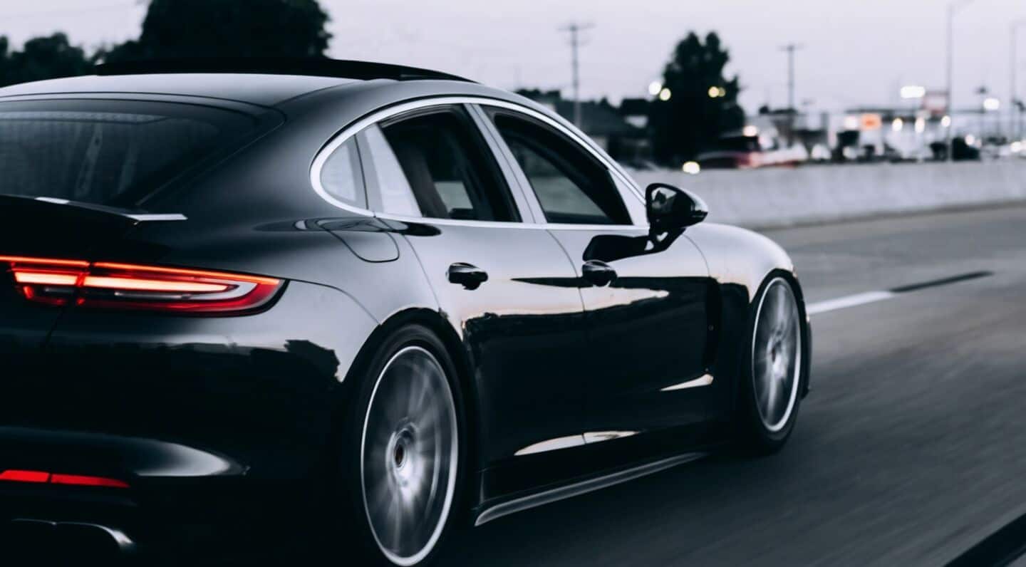 US DOT considers letting fully autonomous vehicles forgo brake pedals