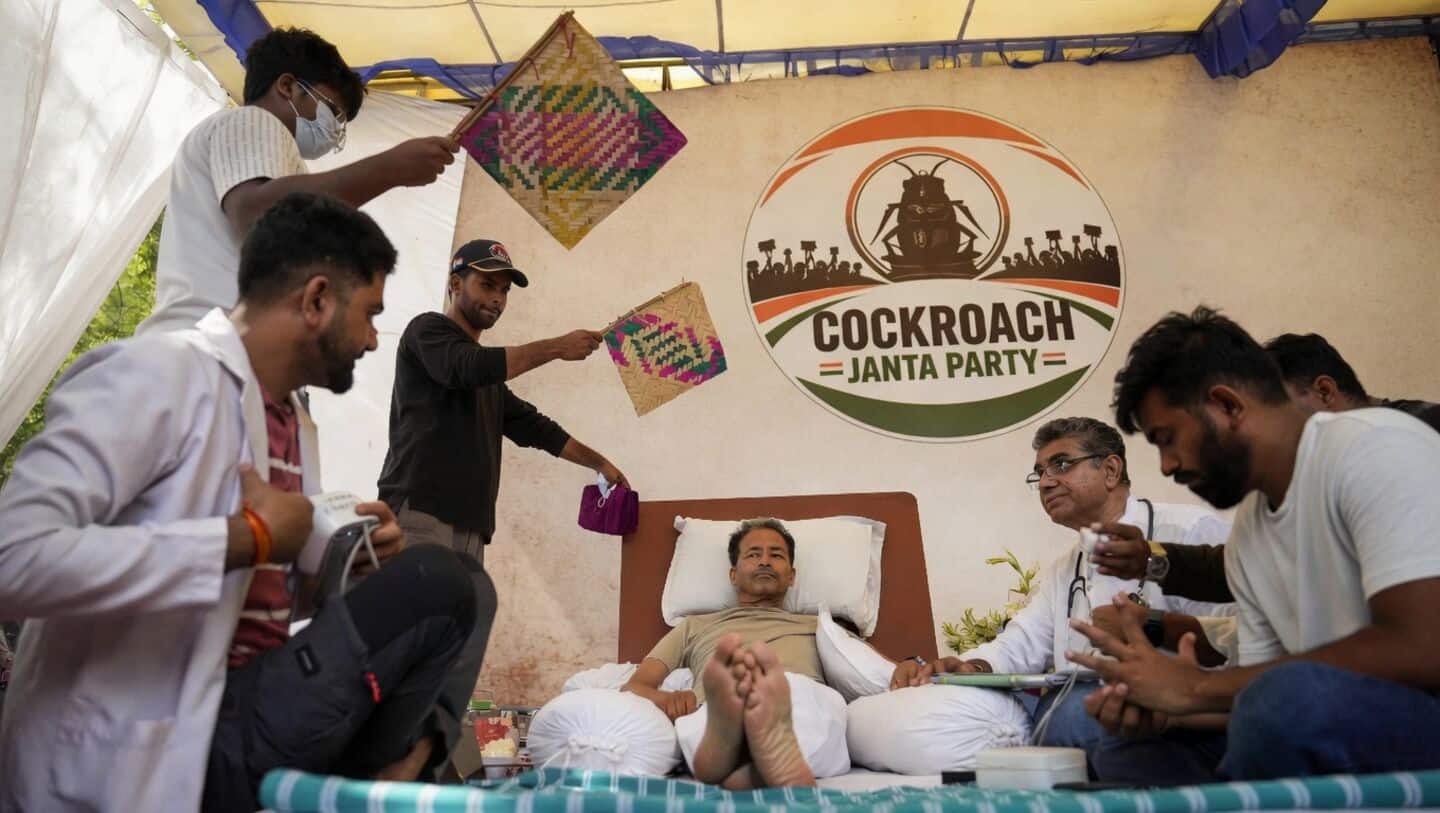 NEET विवाद: वांगचुक की शर्त- प्रदर्शनकारियों पर कार्रवाई नहीं, खत्म करेंगे भूख हड़ताल