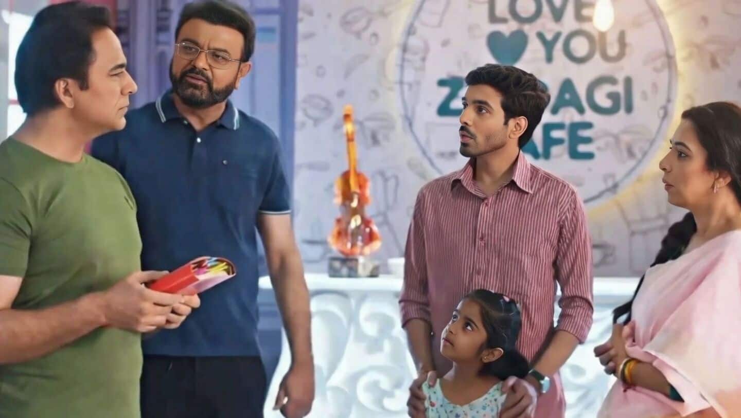 In 'Anupamaa,' Anupama and Digvijay relaunch Saavi's cafe together
