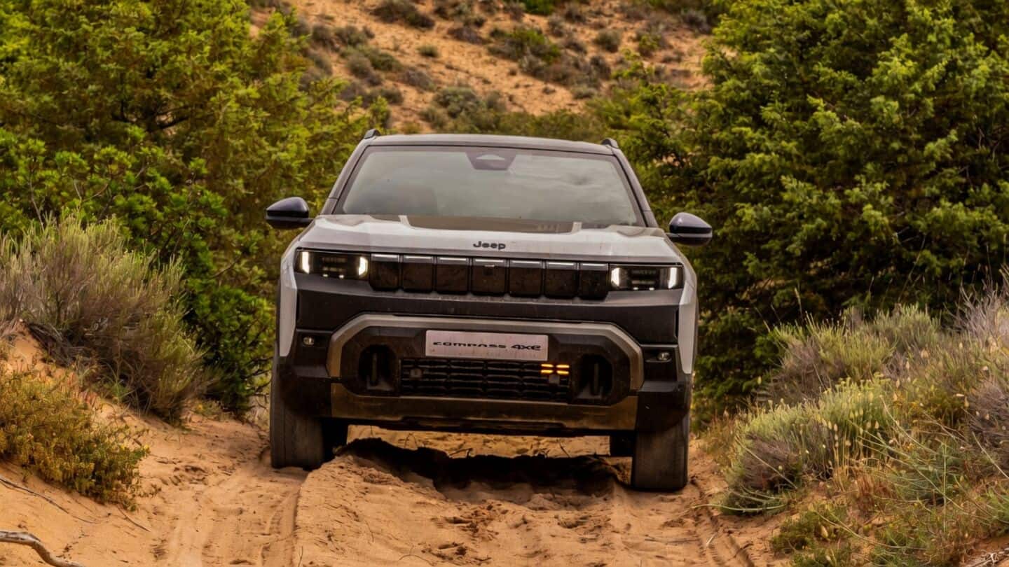 Jeep unveils Compass 4xe for Europe with 96.1 kWh battery