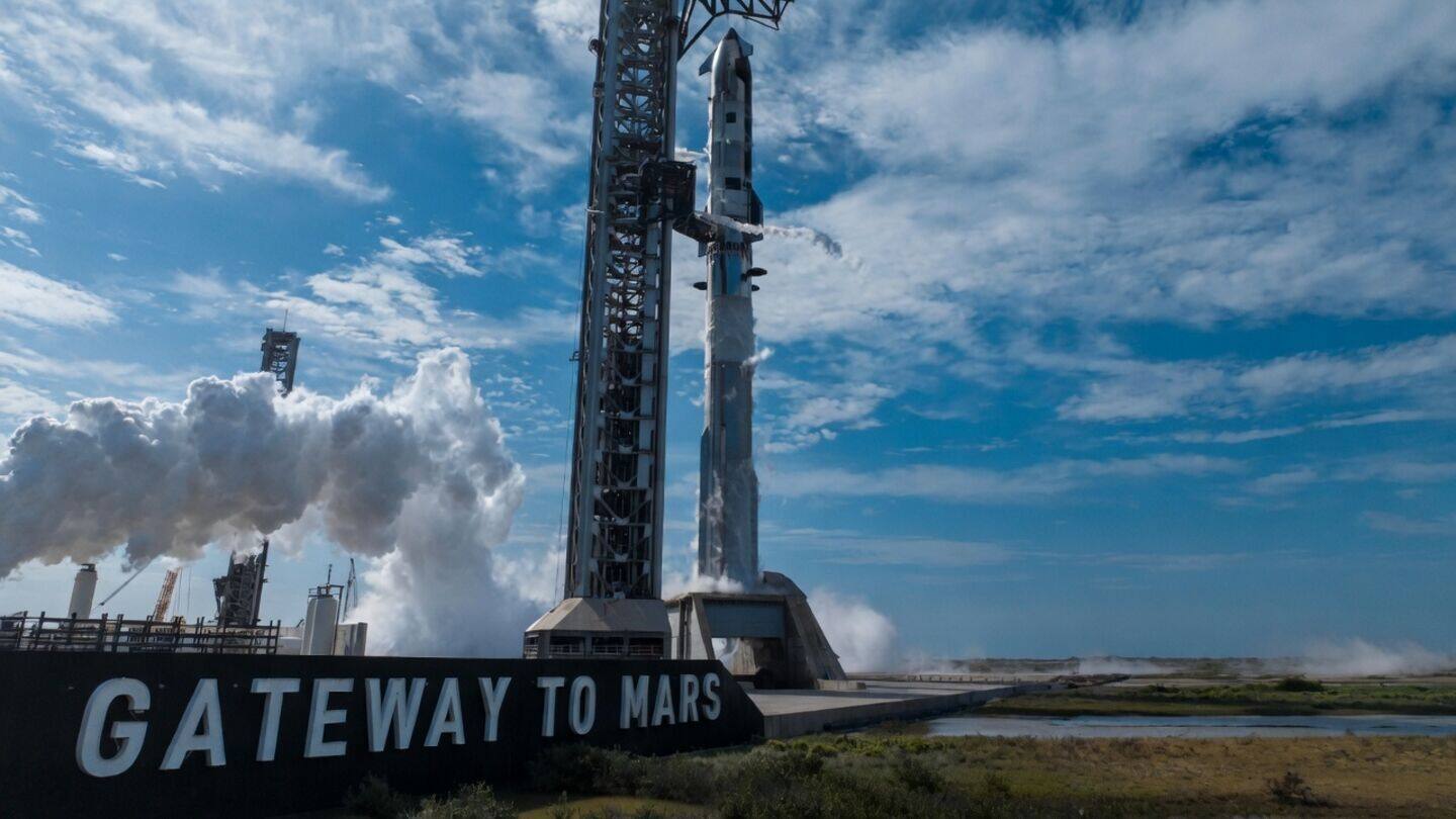 SpaceX delays Starship flight 14 to September 28 pending approval