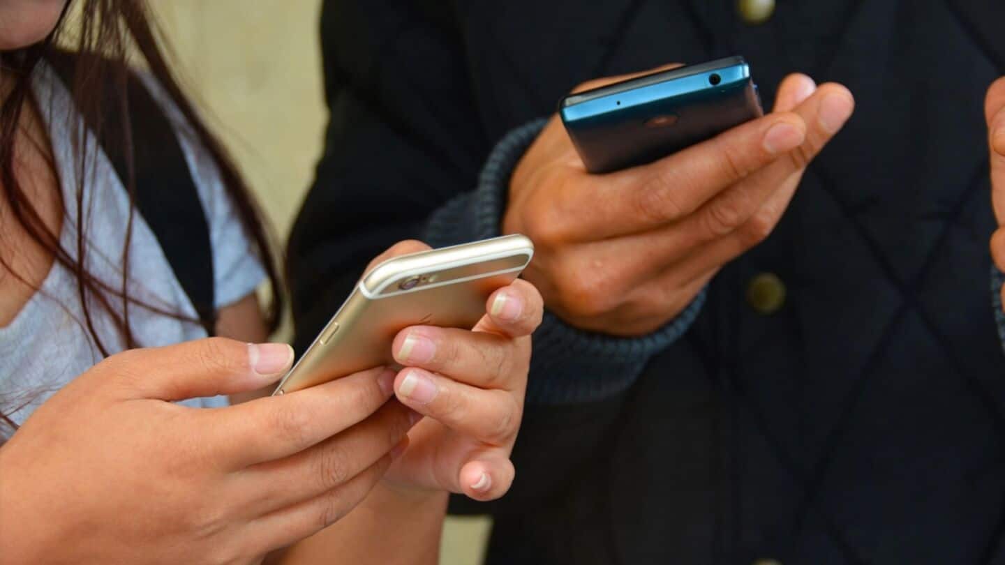 Mexico bans phones and tablets in public primary, secondary schools