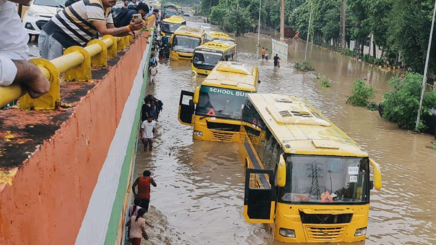 Gurugram downpour strands more than 300 schoolchildren on 9 busses