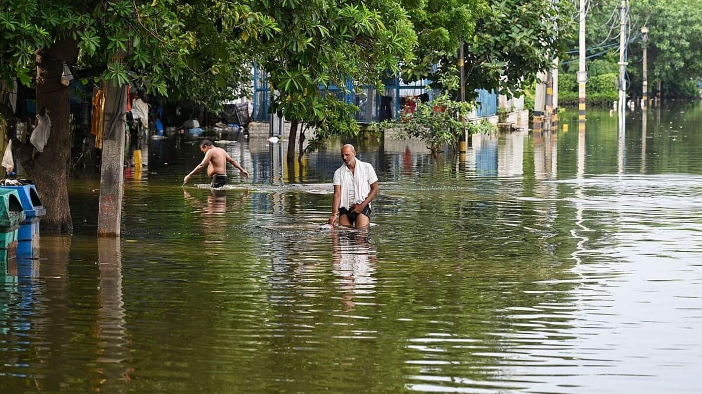 Yamuna floods Vrindavan; Taj Mahal's perimeter wall submerged