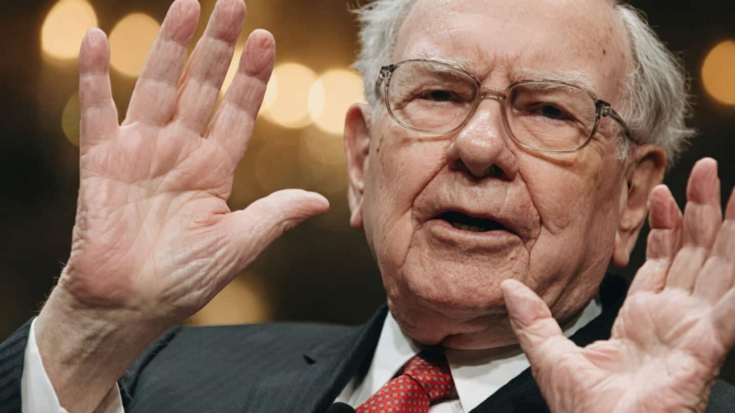 Warren Buffett admits late Google purchase and early Apple sale