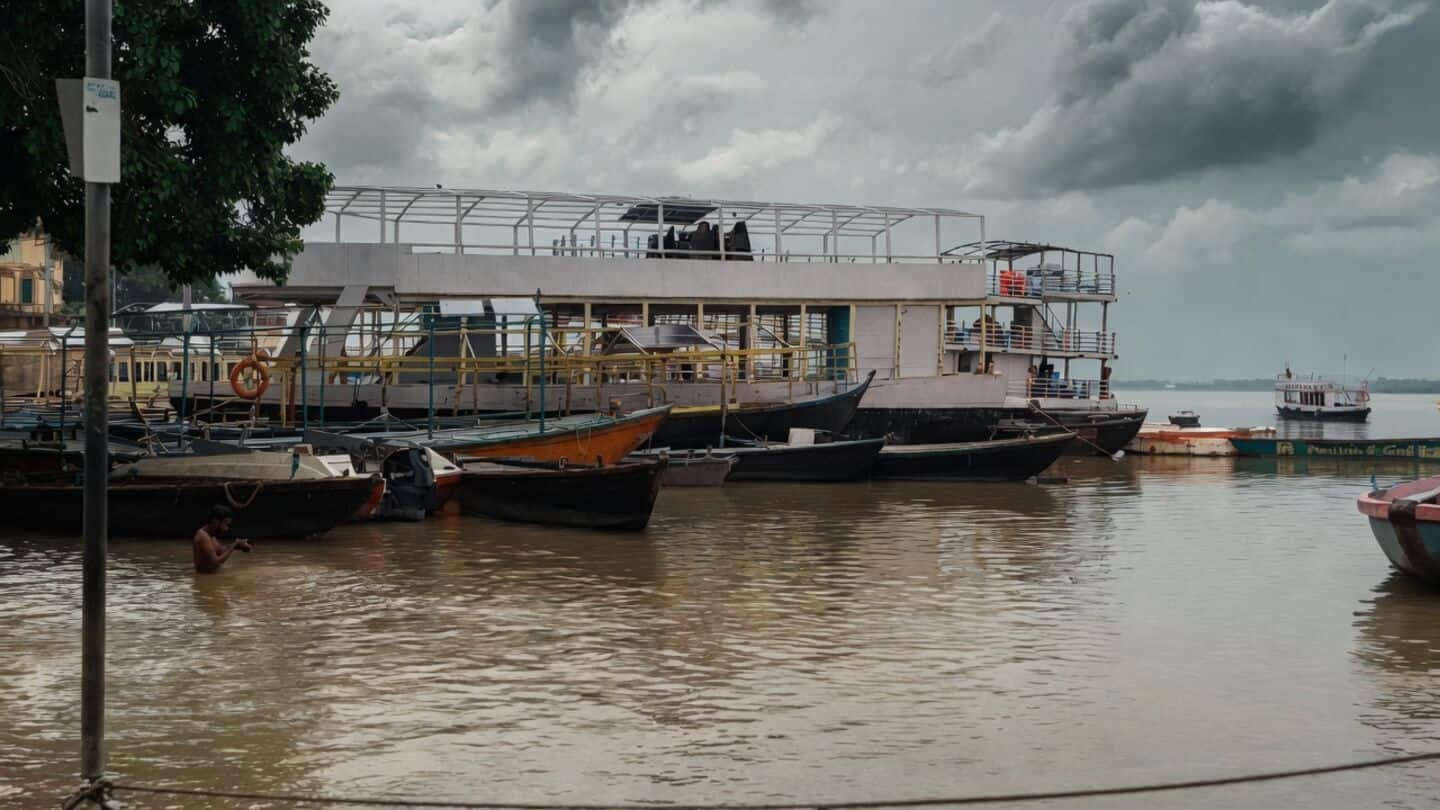 Varanasi opens 61 relief camps as Ganga, Varuna may rise