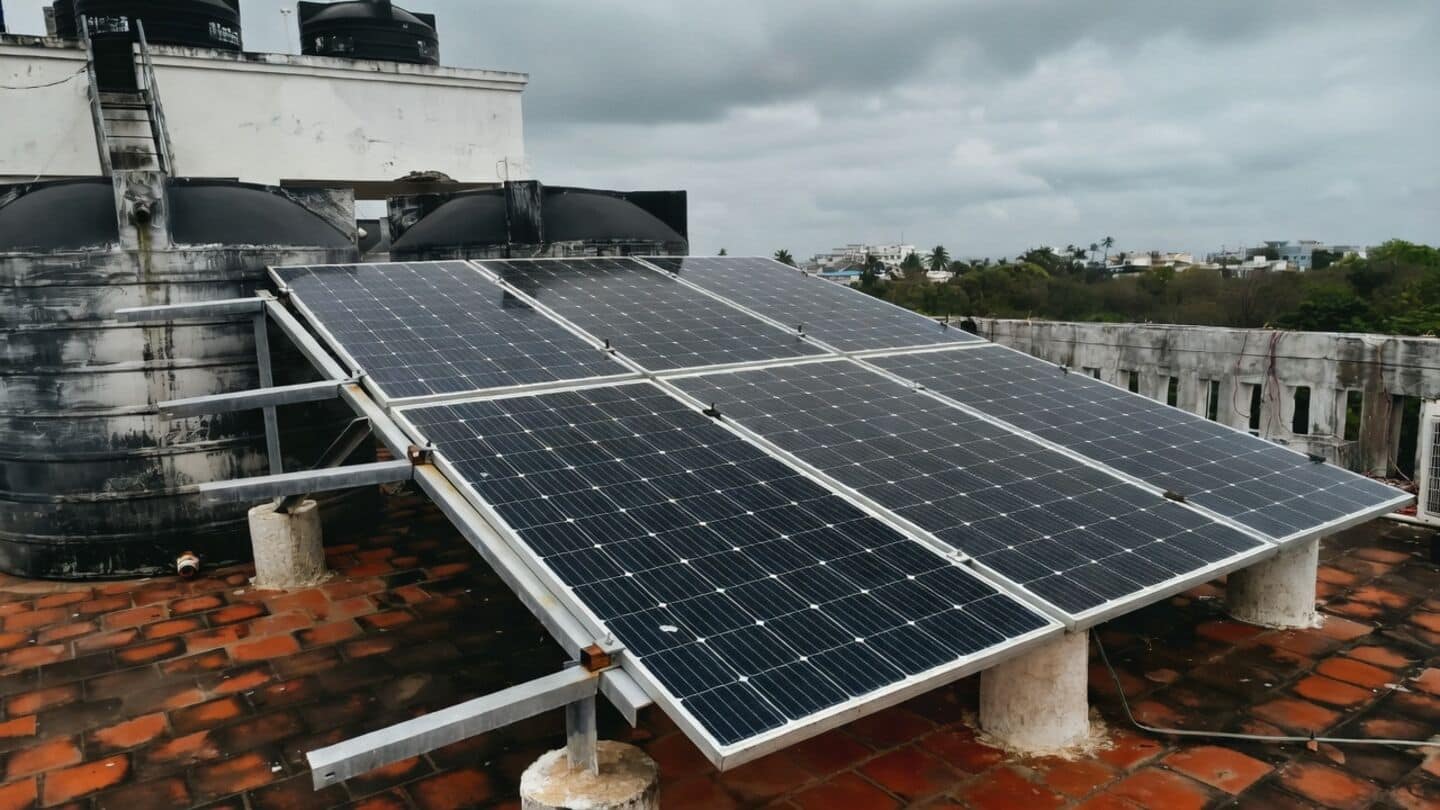 India secures $890 million World Bank loan for 10 million solar homes