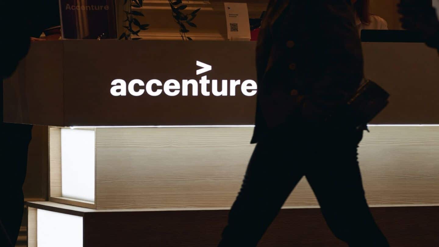 Accenture shares fall 57%, CEO Julie Sweet backs AI