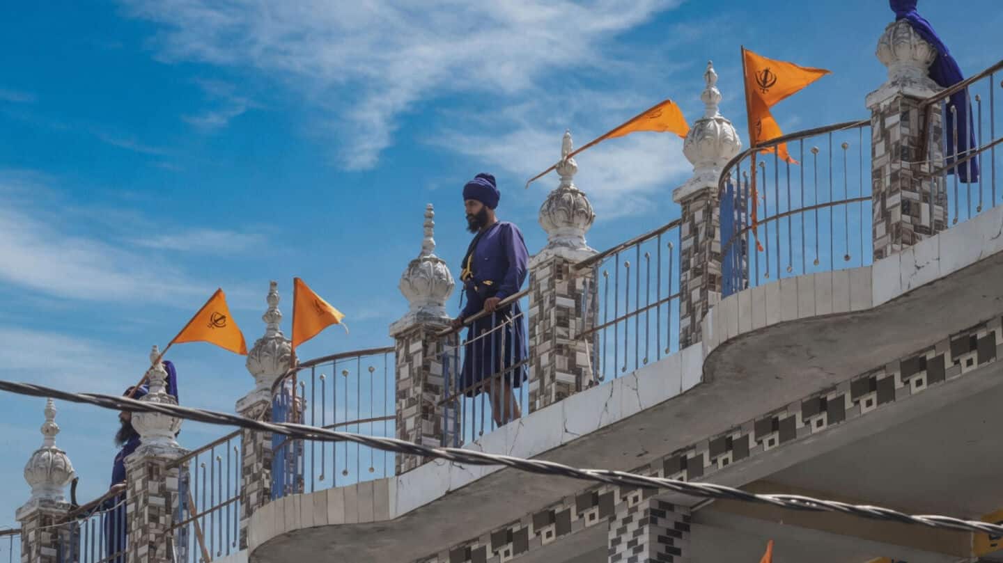 Armed Nihang Sikhs occupy Nagrasu gurdwara roof, demand 4 releases