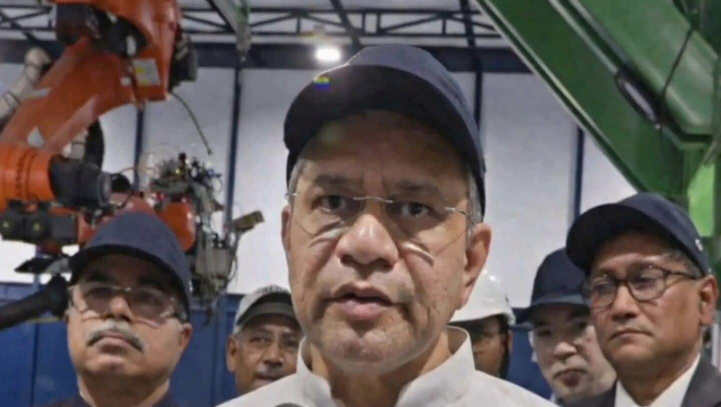 Ashwini Vaishnaw announces Vande Bullet B-28 rollout and production 2027