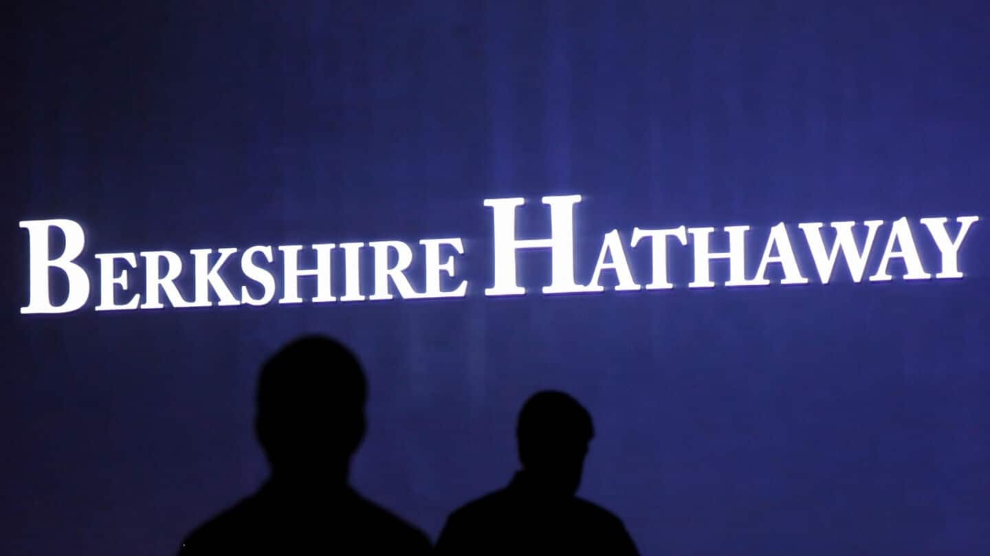 Berkshire Hathaway sells ¥272.3bn bonds after Warren Buffett stepped down