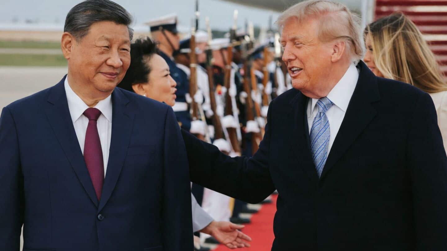 Donald Trump hosts Xi Jinping at White House state dinner