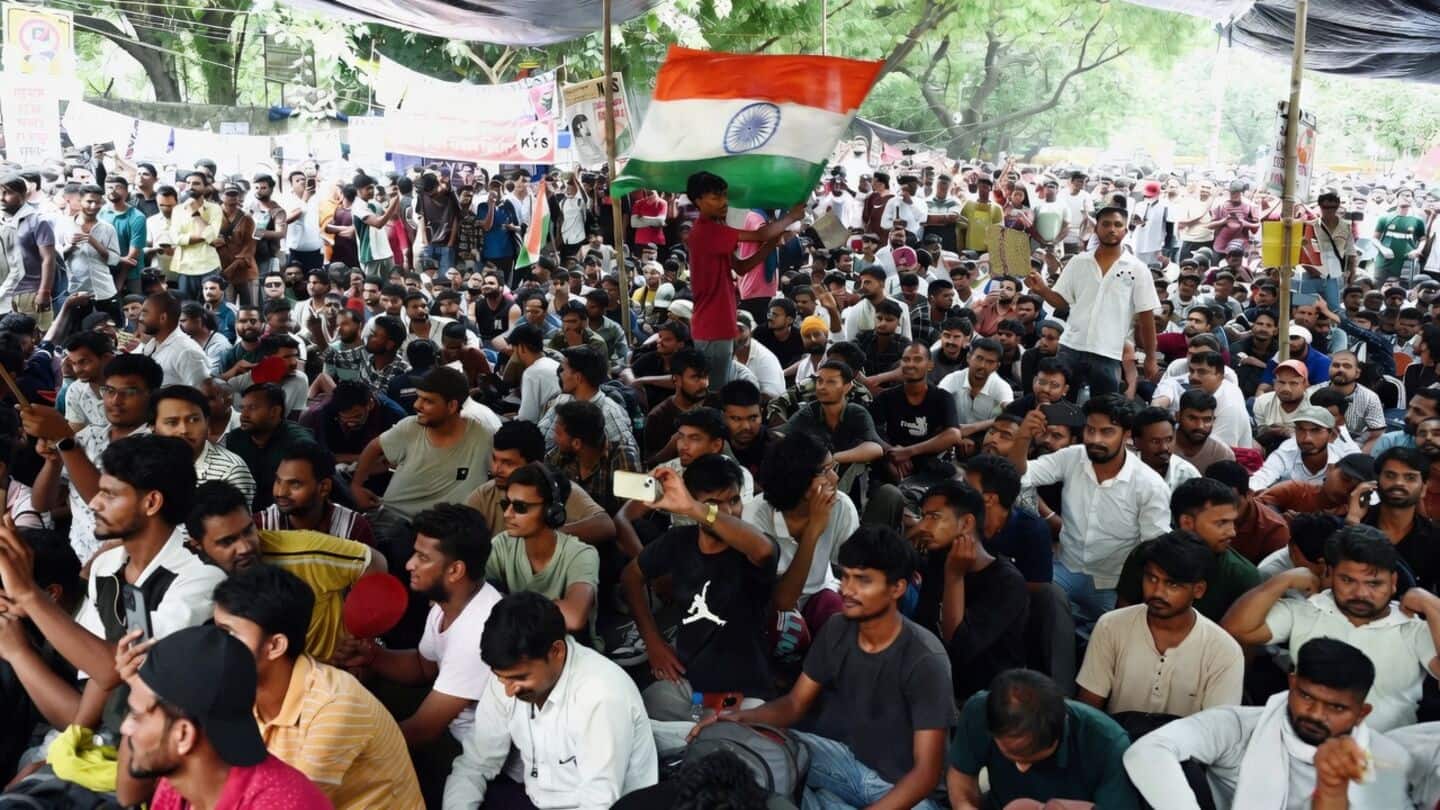 Supreme Court quashes students' FIRs from 'Cockroach Janta Party' protest