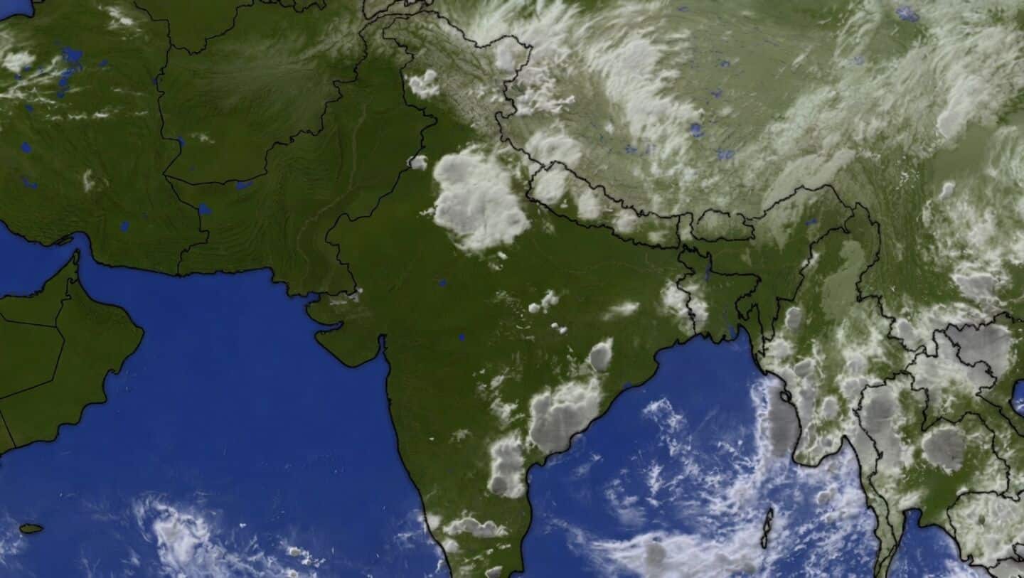 Delhi rain eases heat but may delay India's southwest monsoon