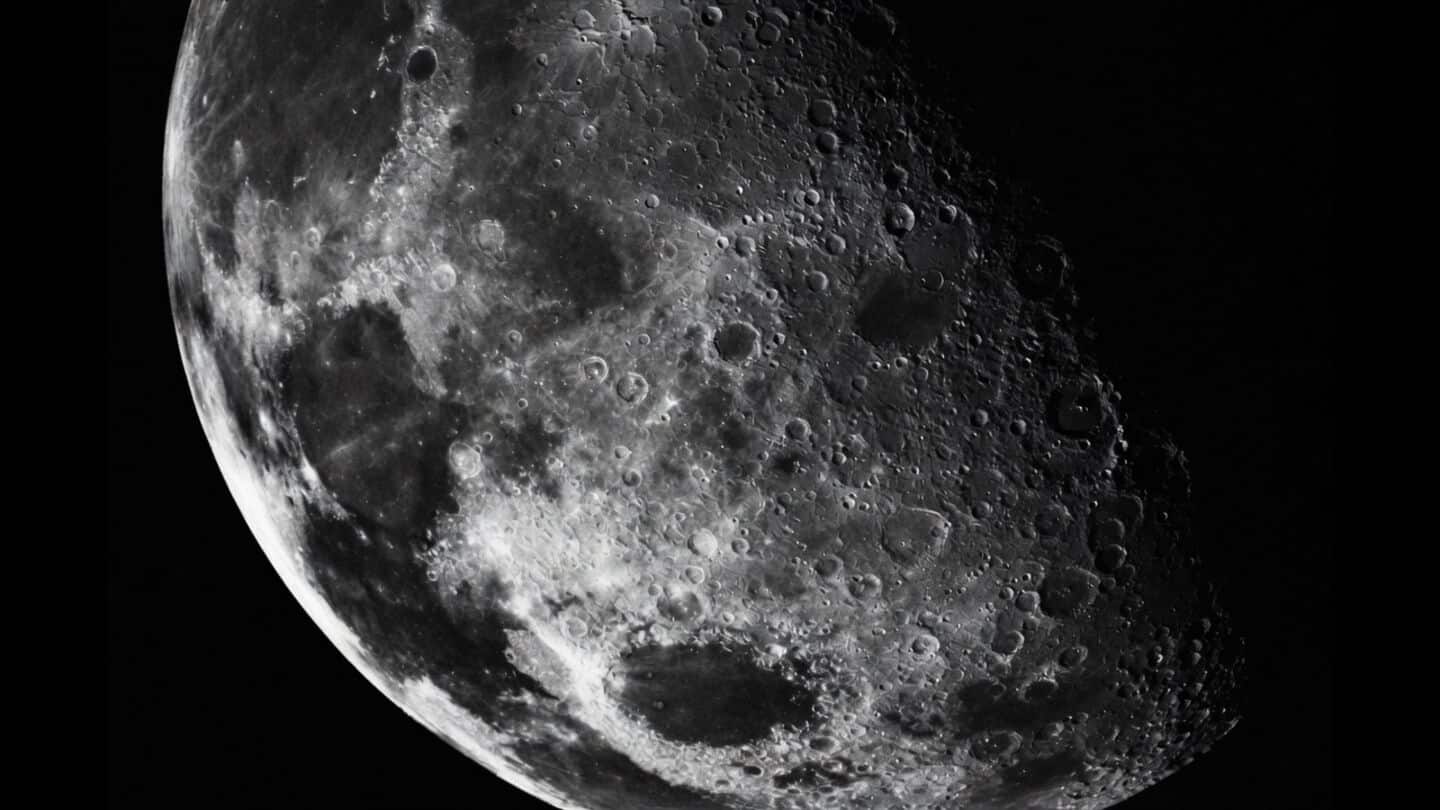 NASA, University of Maryland show microbes survive Moon south pole
