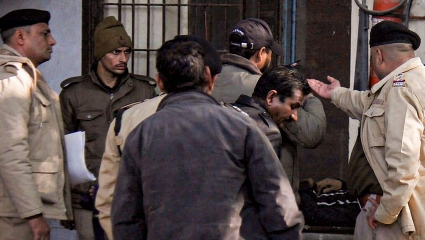 Karnataka: Class 10 girl dies after falling from school building