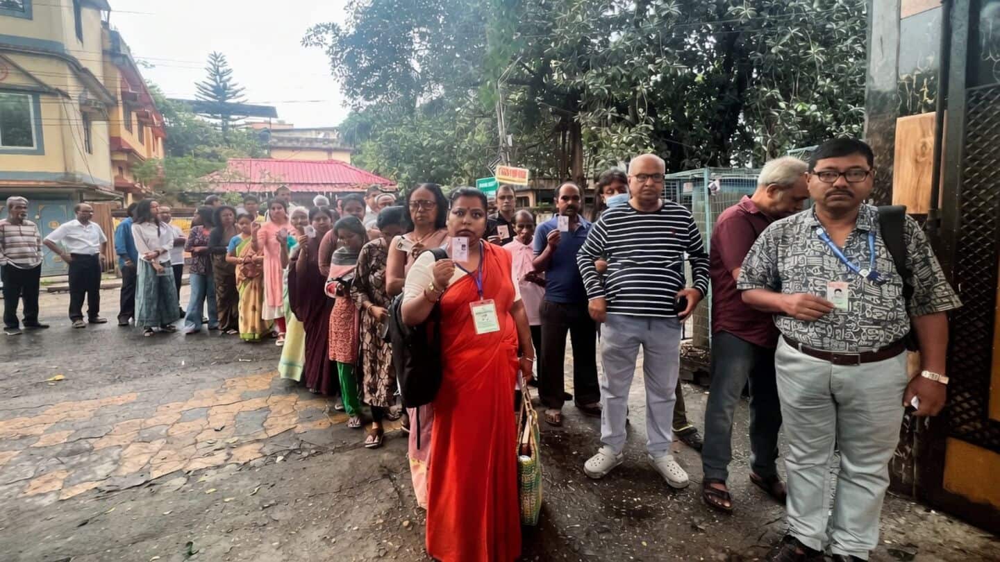 Delhi draft roll omits 47.56L names, 3,11,839 Form 6 applications