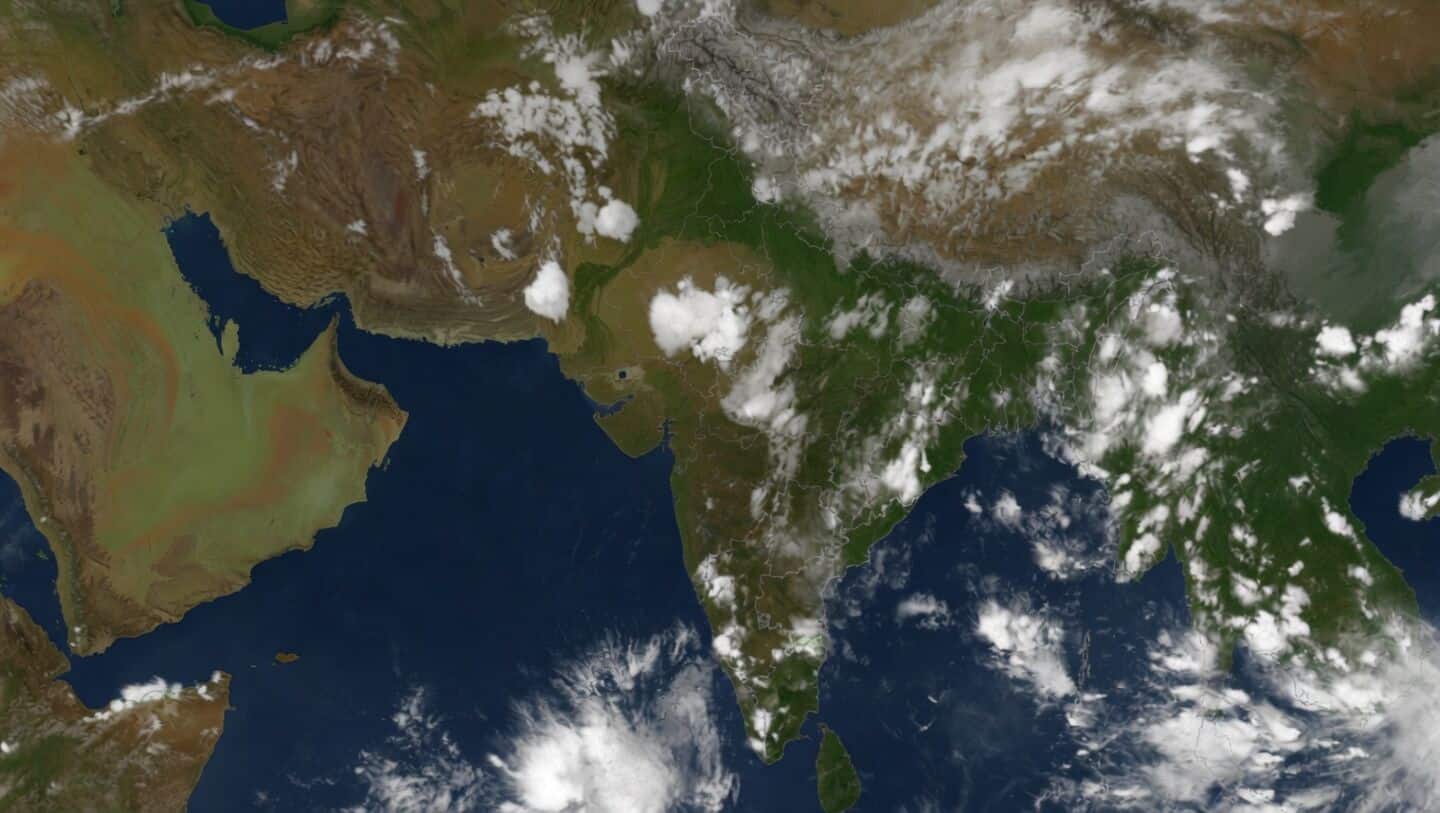 INSAT-3DS captures 1,600km thunderstorm corridor from Jodhpur to Hyderabad