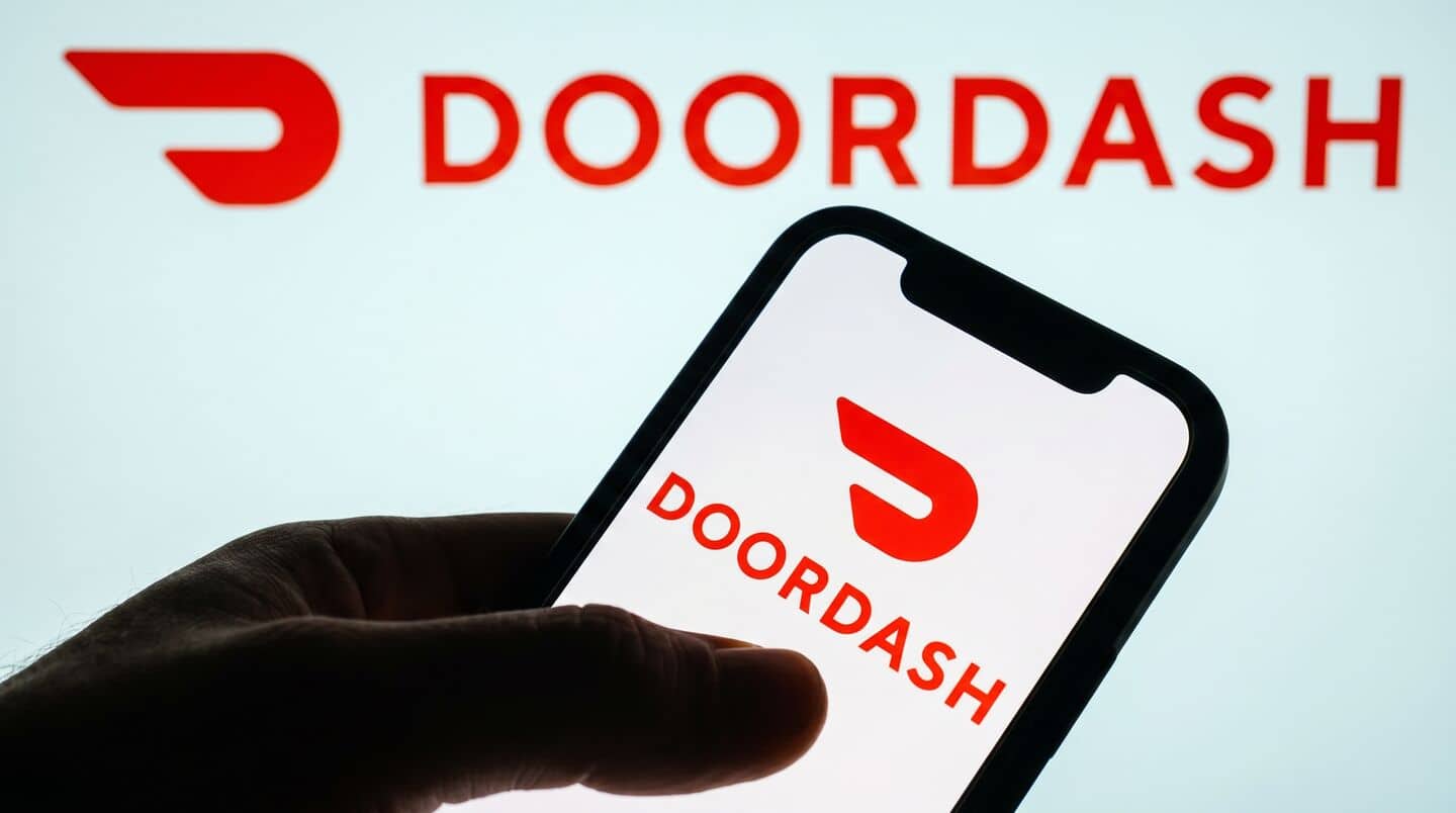 DoorDash launches AI tools to simplify restaurant app listings