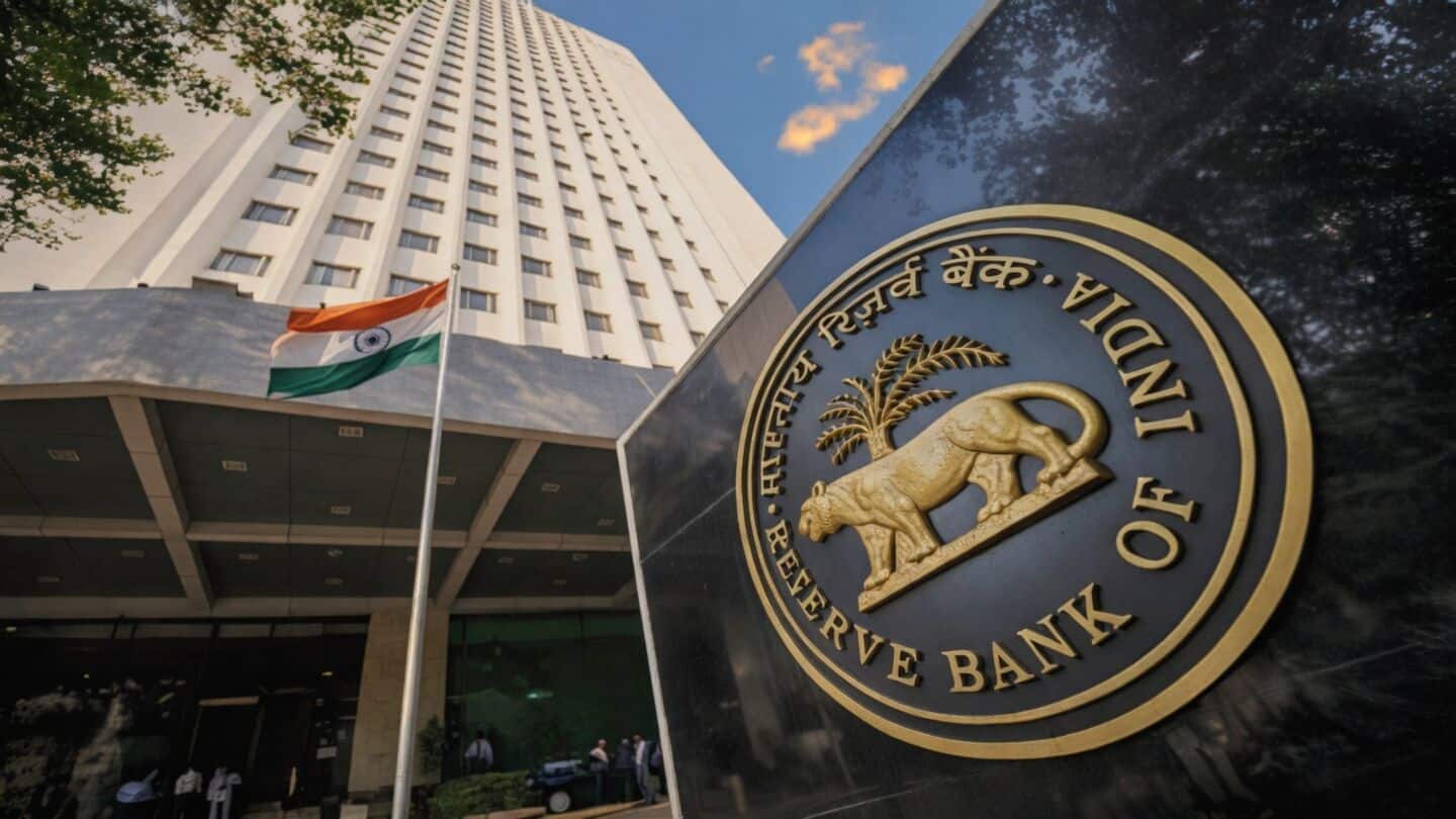 RBI absorbs ₹2,10,192 cr in 2 overnight VRRR auctions