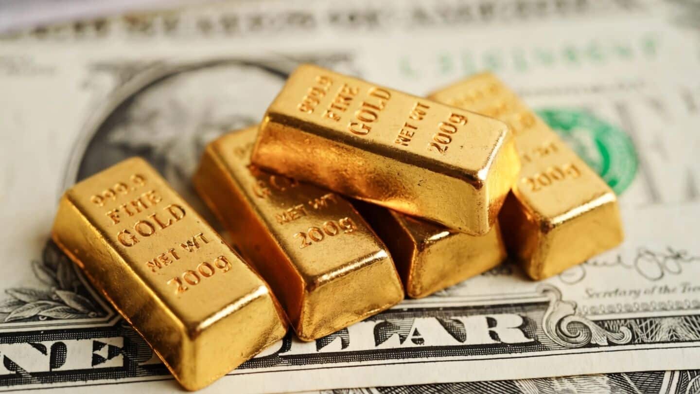 Gold rises ₹2,000 in Delhi amid retailers and stockists buying
