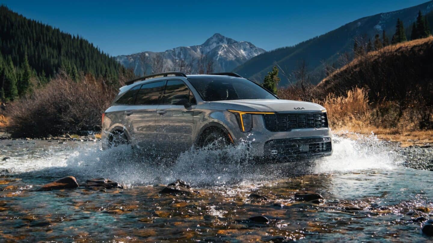 Kia brings Sorento AWD with Live Gen AI to India