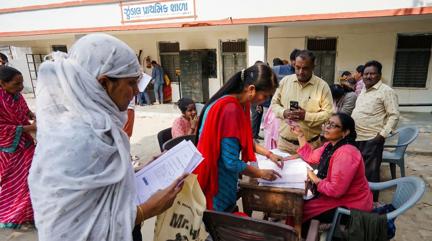 Supreme Court upholds Election Commission of India special voter updates