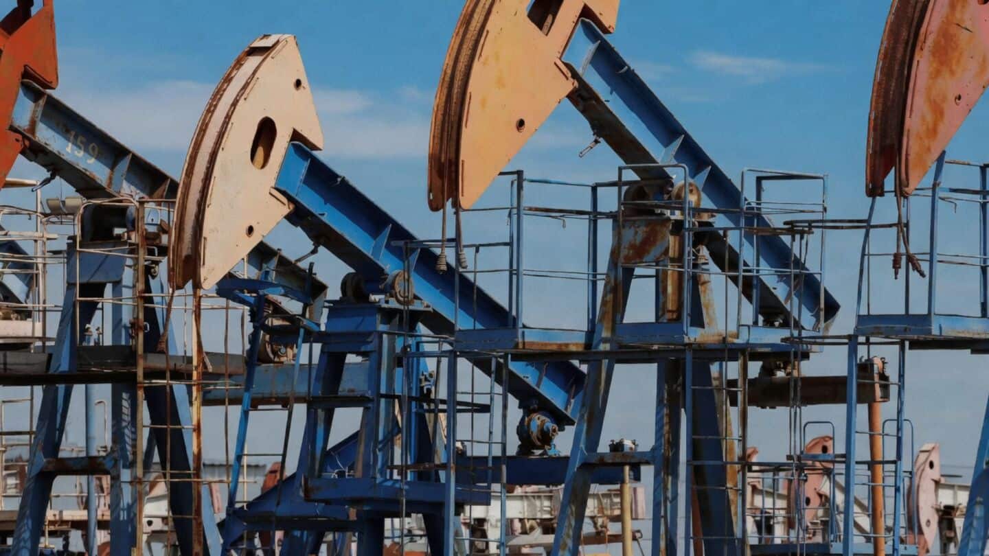 India's June crude imports at record 4.93 million bpd